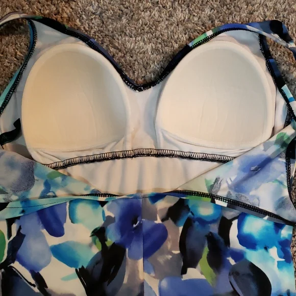 Aqua Green Swimsuit - Picture 11 of 13